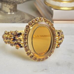 JULIANA Bracelet Embossed Filigree Hinge Clasp In Brown.